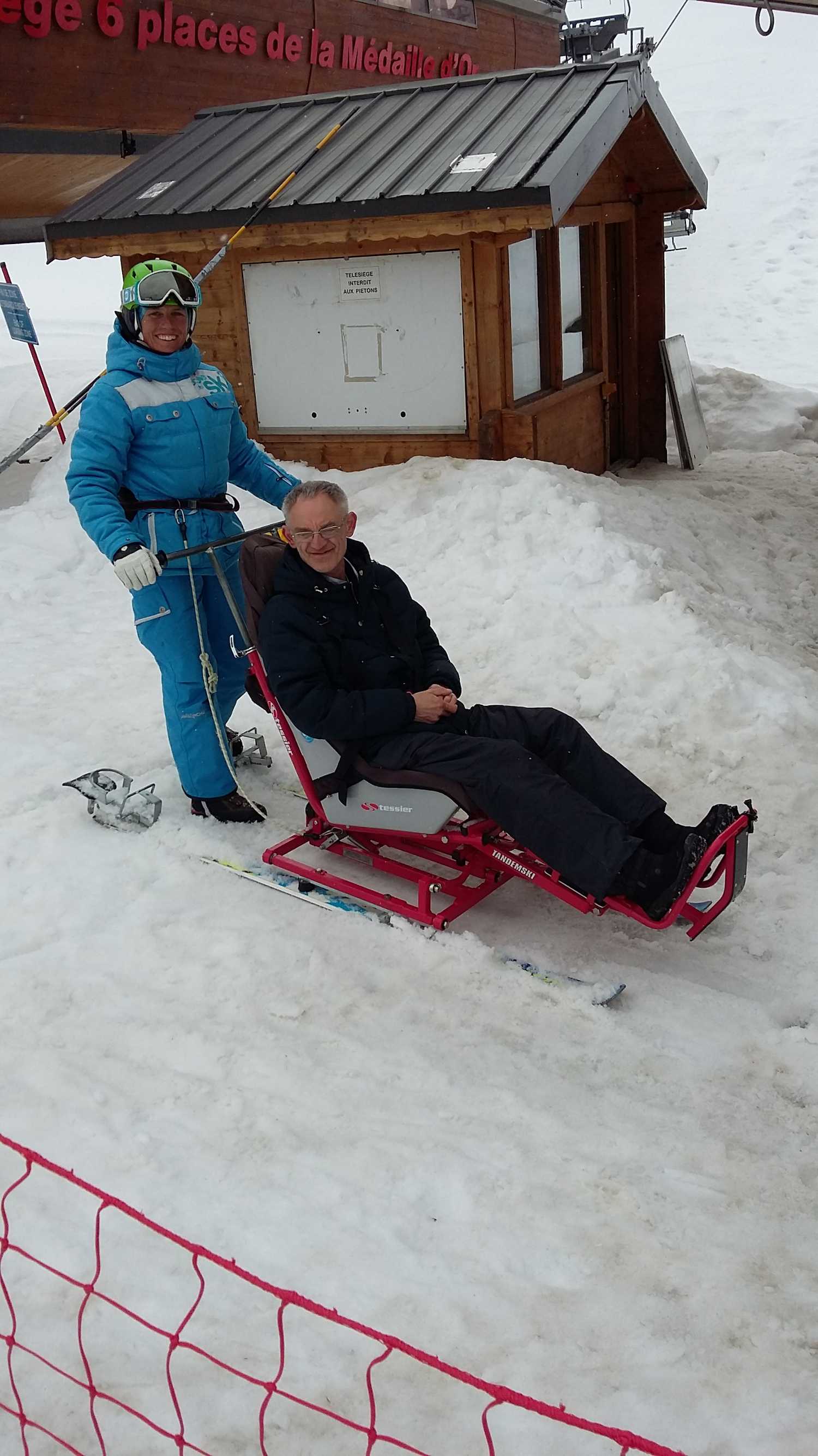 Séjour d'hiver, sortie en ski assis organisé par ASLT 76 À Rouen en 2016